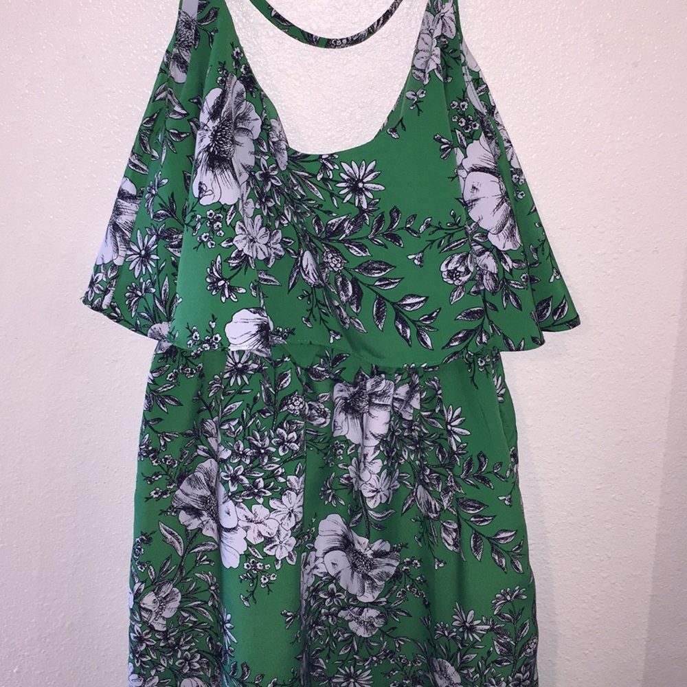 Dress - Picture 2 of 2
